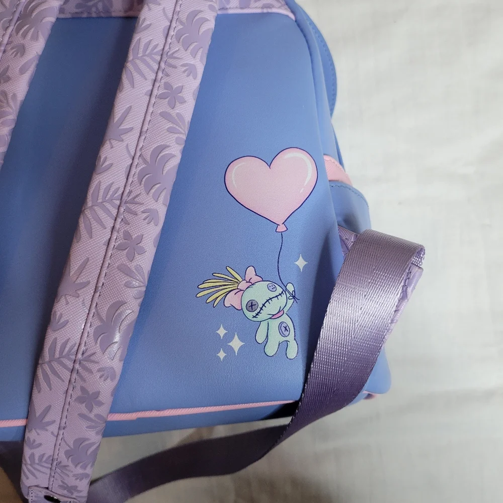 Loungefly Stitch Heart Mini Backpack & Disney Showcase Model - Picture 4 of 10